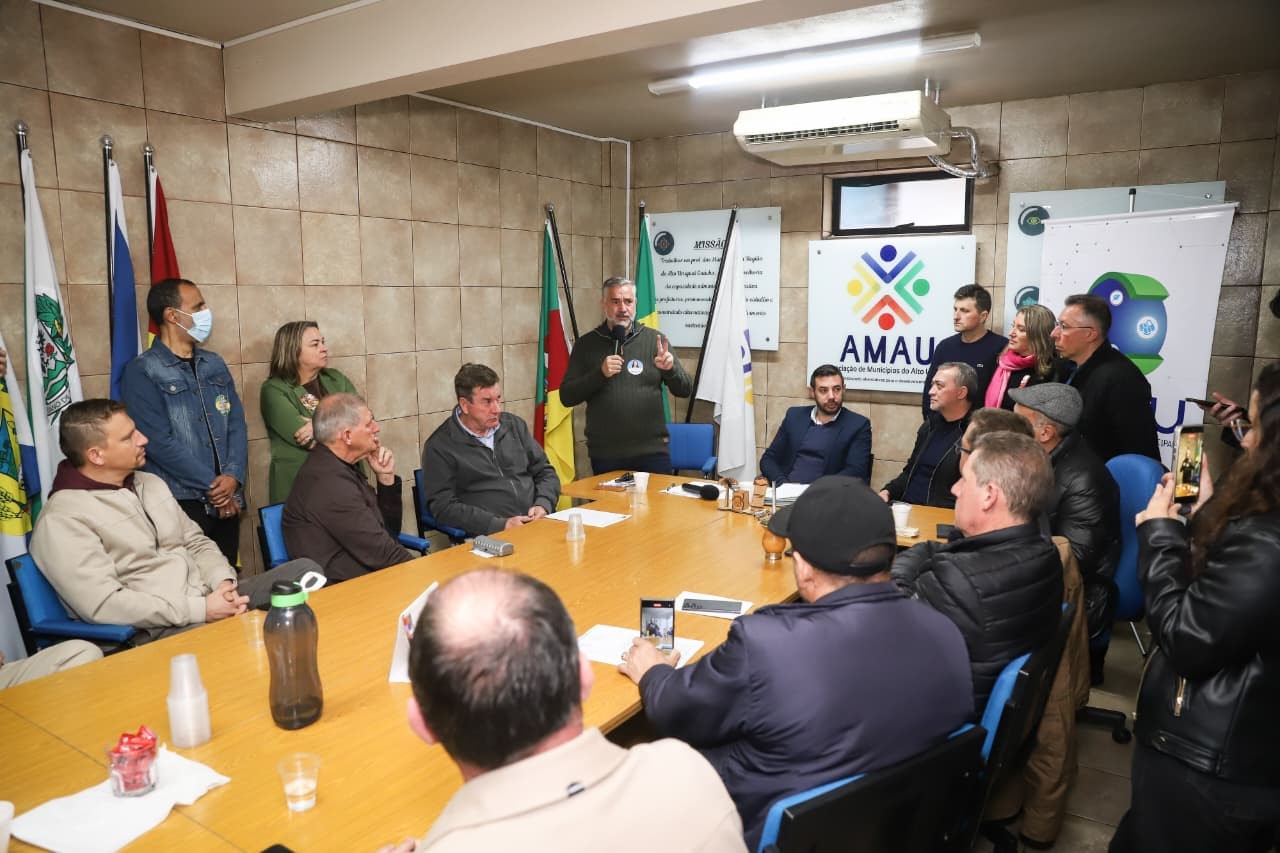 Pimenta e Edegar enfatizam compromisso com o Alto Uruguai em encontro com lideranças regionais em Erechim